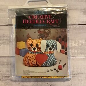 Avon Creative Needlecraft Love N Stuff Pillow Making Kit Calico Dog & Cat